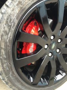 Land Rover - Paint Brake Callipers Red