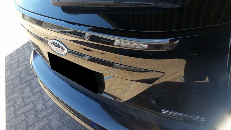 Ford tailgate dented after